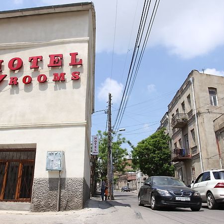 7 Rooms Tbilisi Buitenkant foto