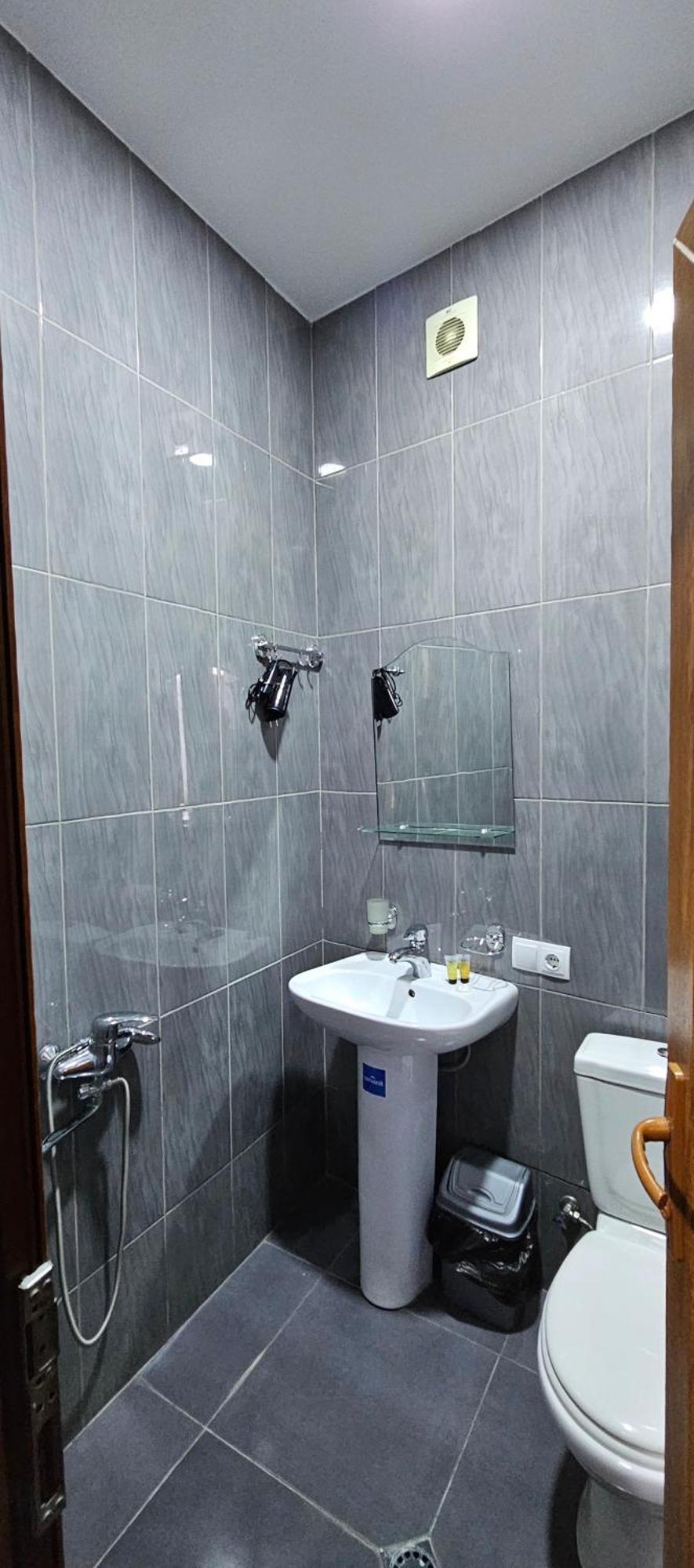 7 Rooms Tbilisi Buitenkant foto