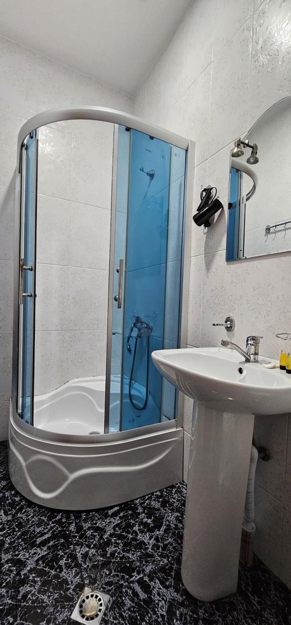 7 Rooms Tbilisi Buitenkant foto