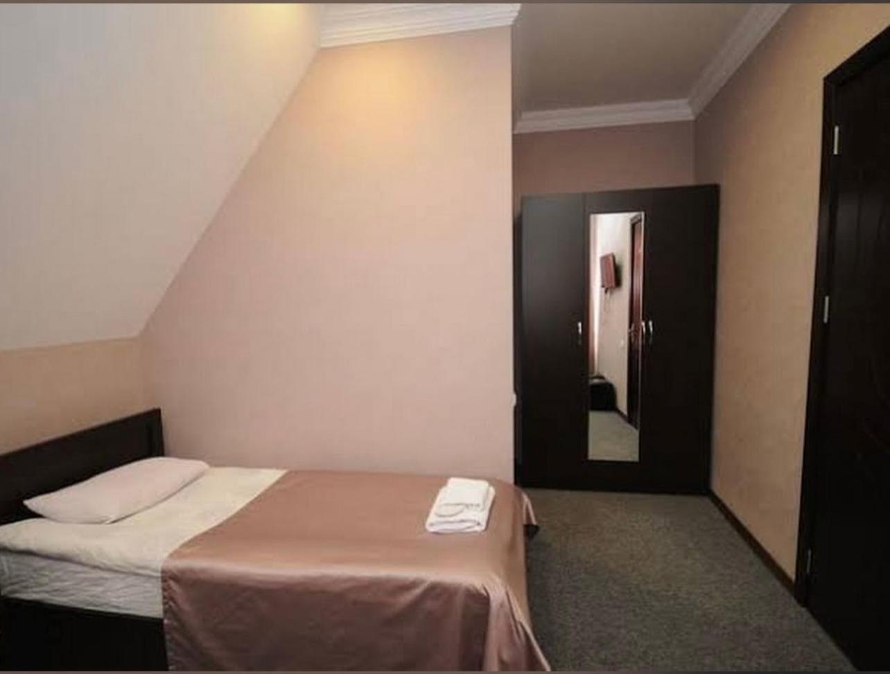 7 Rooms Tbilisi Buitenkant foto