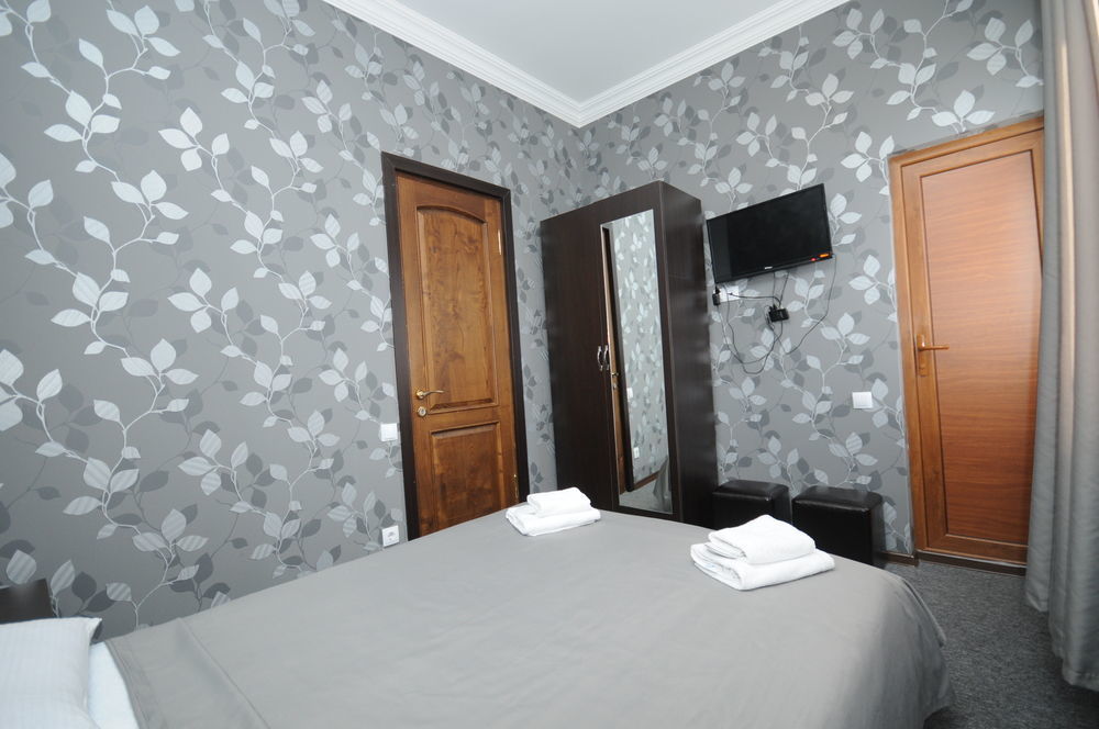 7 Rooms Tbilisi Buitenkant foto
